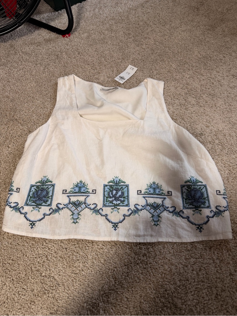 White Embroidered Sleeveless Crop Top BNWT Abercrombie